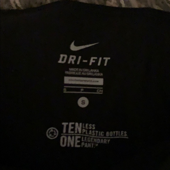 Nike Dri-Fit legging - Picture 3 of 3
